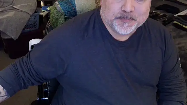 Snapshot of Drake_DVamp chatting on February 2025 11:12:01 PM Drake DVamp online show from February 2025 11:12:01 PM