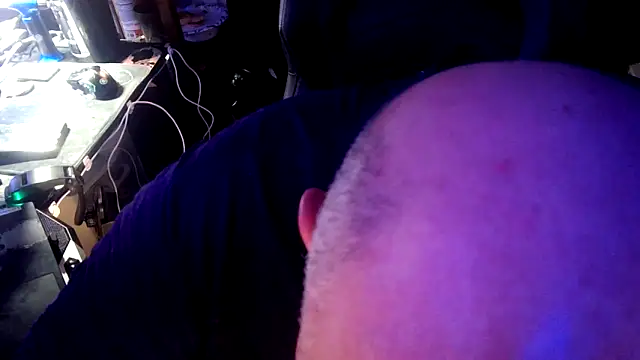 Snapshot of Drake_DVamp chatting on October 2025 03:25:02 AM Drake DVamp online show from October 2025 03:25:02 AM