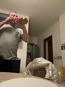 danicohoney online show from October 2025 12:01:01 AM