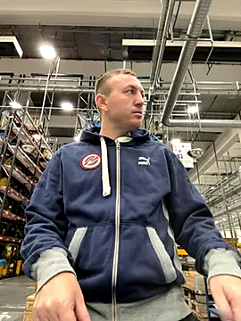 danicohoney online show from October 2025 07:59:01 PM