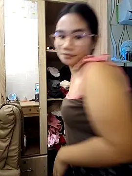 Kissy07 online show from November 2025 02:12:01 AM