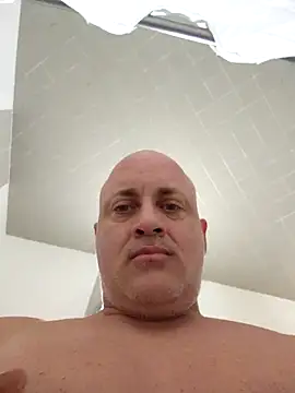 Snapshot of DigiSpankz chatting on November 2025 04:55:01 PM DigiSpankz online show from November 2025 04:55:01 PM