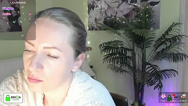 Queenymel online show from May 2026 05:55:01 PM
