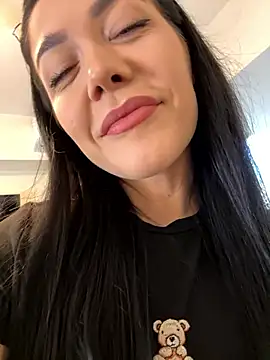 denise k online show from November 2025 12:10:02 PM