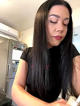 denise k online show from November 2025 12:10:02 PM