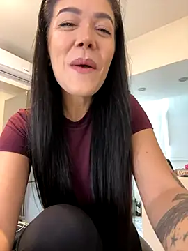Snapshot of denise_k chatting on October 2025 11:55:02 AM denise k online show from October 2025 11:55:02 AM
