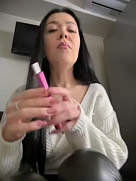 Snapshot of denise_k chatting on January 2025 12:24:01 PM denise k online show from January 2025 12:24:01 PM