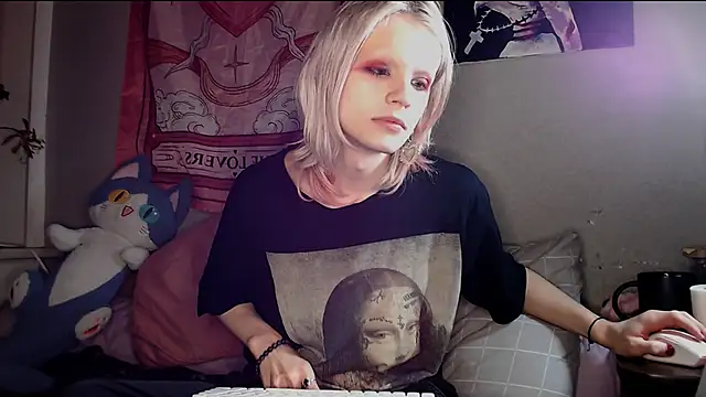 Alien Bella online show from February 2026 12:35:02 AM