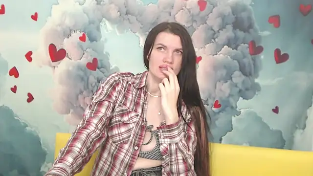 Snapshot of MilaLoona chatting on February 2025 01:27:01 PM MilaLoona online show from February 2025 01:27:01 PM