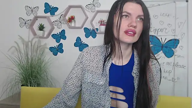 Snapshot of MilaLoona chatting on March 2025 06:58:02 AM MilaLoona online show from March 2025 06:58:02 AM