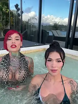 divavirtual11 online show from December 2025 09:53:01 PM