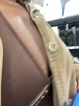 BigFineSelena online show from January 2026 12:28:01 AM