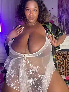 BigFineSelena online show from May 2026 03:50:02 AM