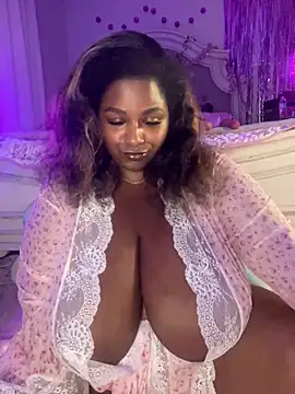 BigFineSelena online show from March 2026 10:38:02 AM