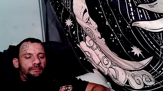 goodick4u28 online show from December 2025 04:18:02 AM