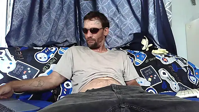 Snapshot of goodick4u28 chatting on April 2026 05:32:02 PM goodick4u28 online show from April 2026 05:32:02 PM