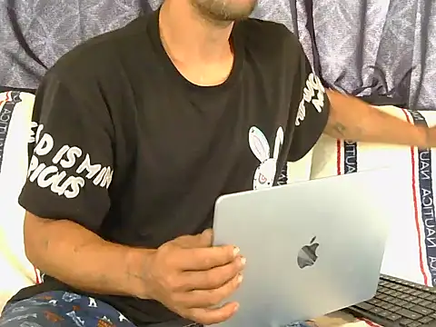 Snapshot of goodick4u28 chatting on June 2026 03:02:02 PM goodick4u28 online show from June 2026 03:02:02 PM