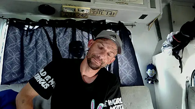 Snapshot of goodick4u28 chatting on May 2026 01:33:02 PM goodick4u28 online show from May 2026 01:33:02 PM