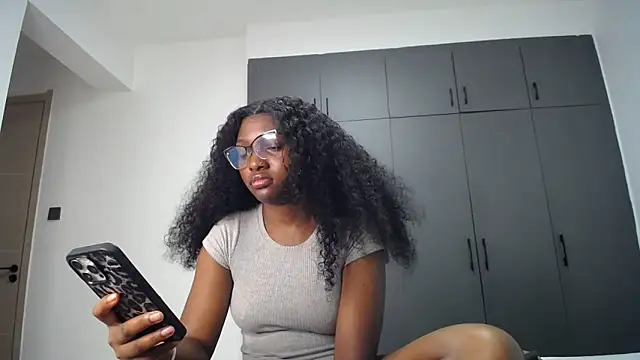 Snapshot of Pretty_Liya08 chatting on May 2026 05:46:01 PM Pretty Liya08 online show from May 2026 05:46:01 PM