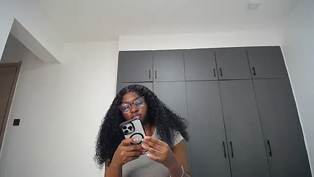 Snapshot of Pretty_Liya08 chatting on May 2026 08:25:01 PM Pretty Liya08 online show from May 2026 08:25:01 PM