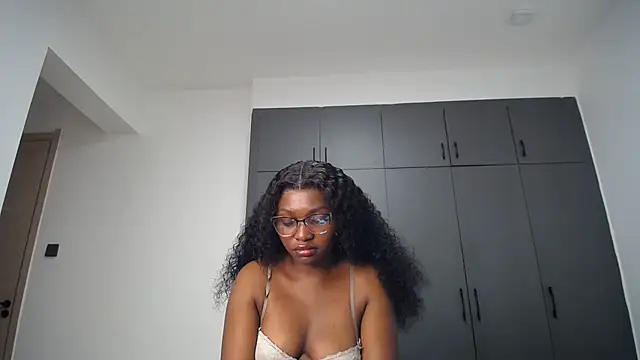 Snapshot of Pretty_Liya08 chatting on May 2026 02:37:02 PM Pretty Liya08 online show from May 2026 02:37:02 PM
