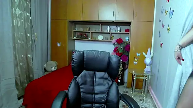LucilleFenlys online show from February 2025 01:14:02 AM