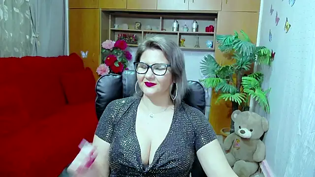 LucilleFenlys online show from December 2024 01:30:01 AM