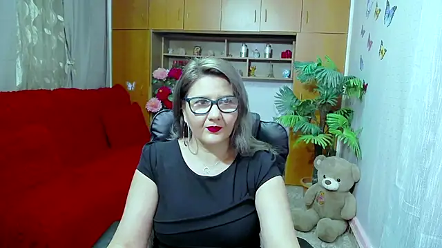 LucilleFenlys online show from December 2024 10:23:02 PM