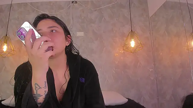 dayra angels online show from March 2026 07:12:02 PM