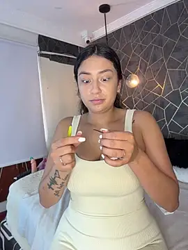 Snapshot of dayra_angels chatting on May 2026 04:04:02 PM dayra angels online show from May 2026 04:04:02 PM