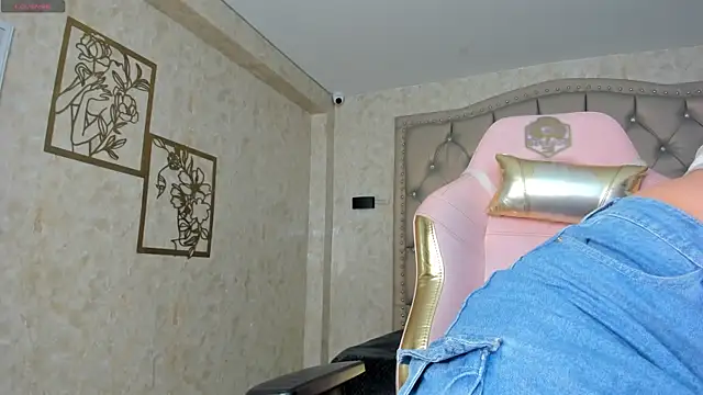 dayra angels online show from March 2025 09:24:02 PM