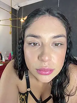 dayra angels online show from June 2026 04:05:01 PM