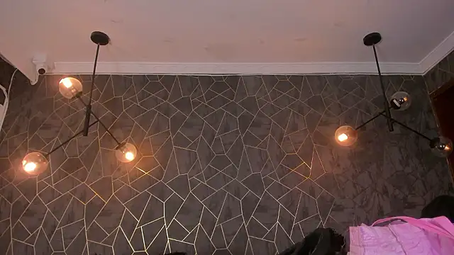 dayra angels online show from March 2026 06:20:01 PM