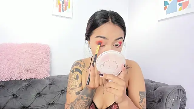 Snapshot of miss_soffi_ chatting on November 2025 12:27:02 PM miss soffi online show from November 2025 12:27:02 PM