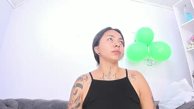 miss soffi  online show from March 2026 12:25:02 PM