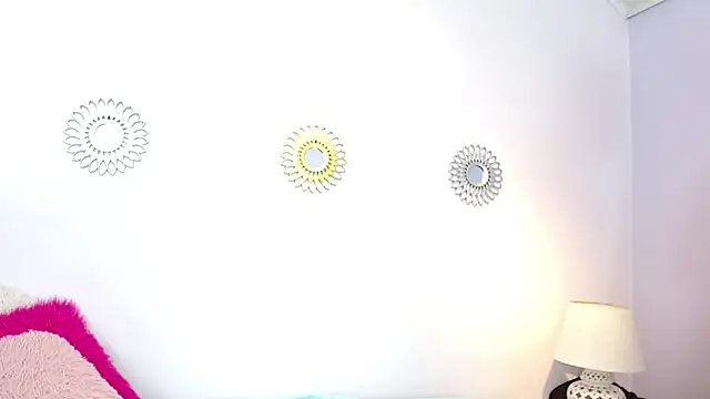 miss soffi  online show from January 2026 12:20:02 PM