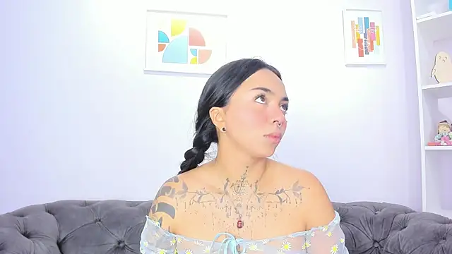 miss soffi  online show from February 2026 06:40:02 PM