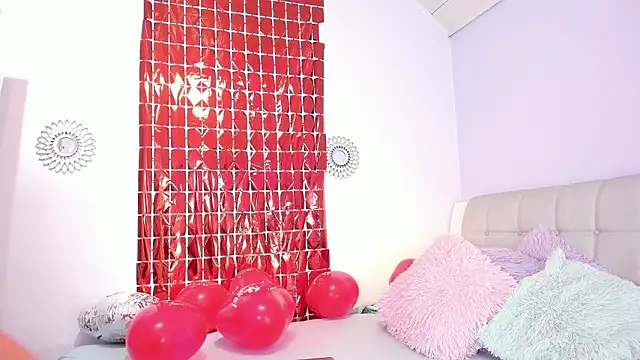 miss soffi  online show from February 2026 01:33:02 PM