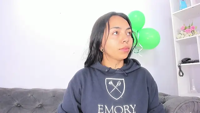 miss soffi  online show from March 2026 12:26:01 PM