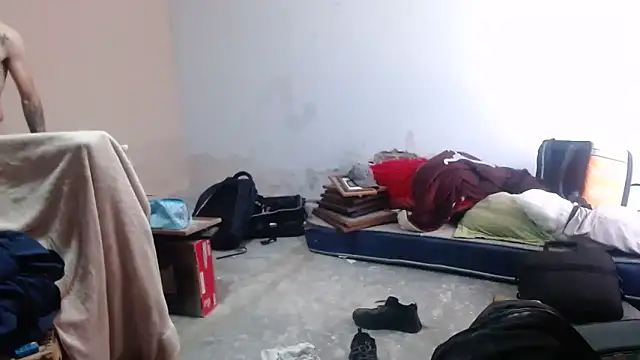 Snapshot of DADDYGNAGSTA chatting on October 2025 07:15:02 PM DADDYGNAGSTA online show from October 2025 07:15:02 PM