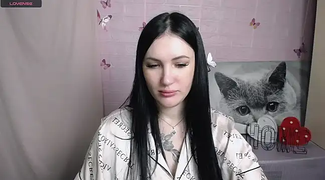 Snapshot of MisssShy_ chatting on January 2025 10:40:01 PM MisssShy online show from January 2025 10:40:01 PM