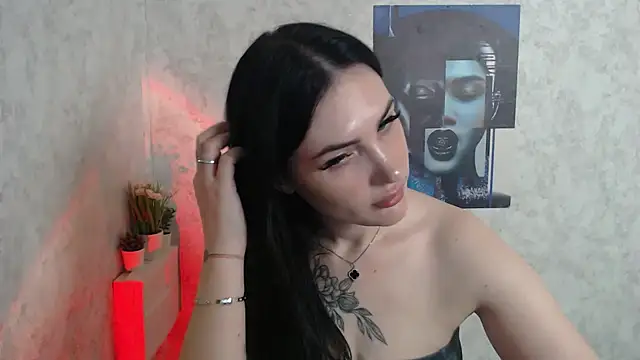 Snapshot of MisssShy_ chatting on November 2025 07:41:02 PM MisssShy online show from November 2025 07:41:02 PM