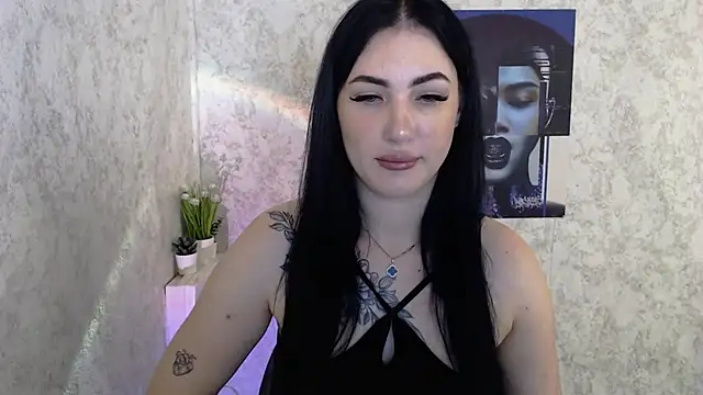 Snapshot of MisssShy_ chatting on September 2025 03:13:02 AM MisssShy online show from September 2025 03:13:02 AM