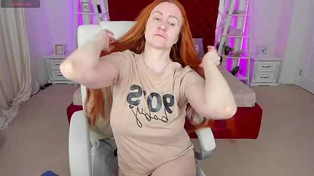 Kamilla Hot online show from May 2026 05:33:01 AM