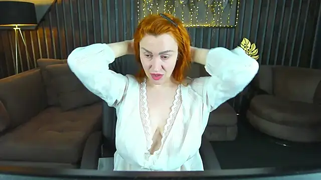 Kamilla Hot online show from April 2026 05:36:01 AM