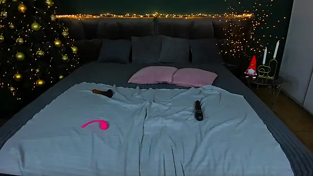 Kamilla Hot online show from December 2025 06:34:02 AM