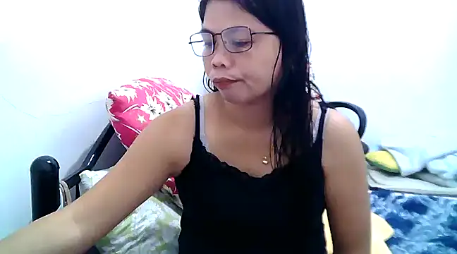 Snapshot of pinay_milfxx chatting on February 2025 10:54:01 PM pinay milfxx online show from February 2025 10:54:01 PM