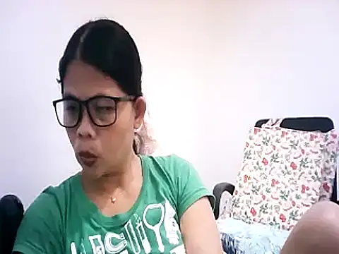 pinay milfxx online show from November 2025 12:14:01 AM