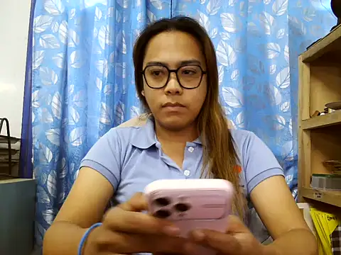 Snapshot of Your_PrettyGirlxxx chatting on May 2026 12:41:01 AM Your PrettyGirlxxx online show from May 2026 12:41:01 AM
