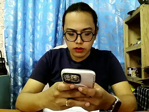 Snapshot of Your_PrettyGirlxxx chatting on June 2026 05:41:01 AM Your PrettyGirlxxx online show from June 2026 05:41:01 AM